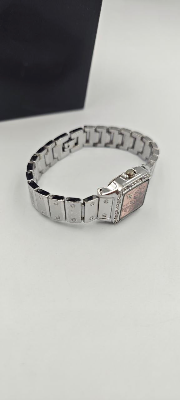 GÜMÜŞ RENK İÇİ PEMBE BAYAN SAATİ