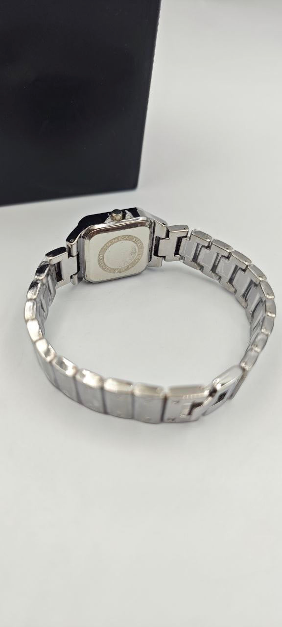 GÜMÜŞ RENK İÇİ GÖKYÜZÜ MAVİSİ BAYAN SAATİ