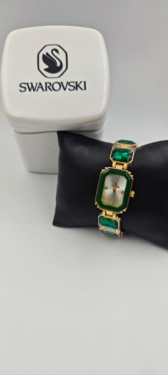 SWAROVSKİ YEŞİL TAŞLI BAYAN