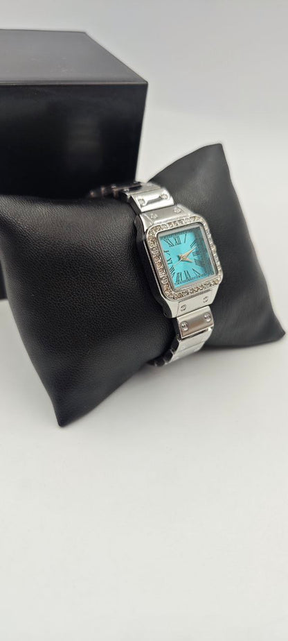 GÜMÜŞ RENK İÇİ GÖKYÜZÜ MAVİSİ BAYAN SAATİ