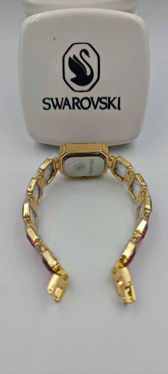 SWAROVSKİ KIRMIZI TAŞLI BAYAN