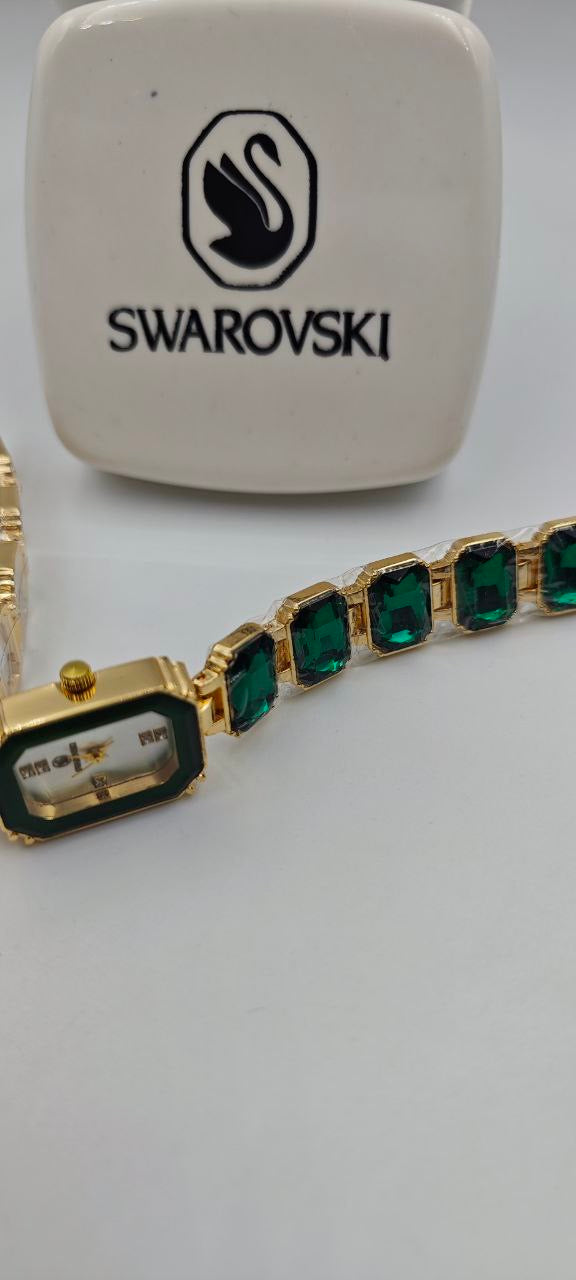 SWAROVSKİ YEŞİL TAŞLI BAYAN