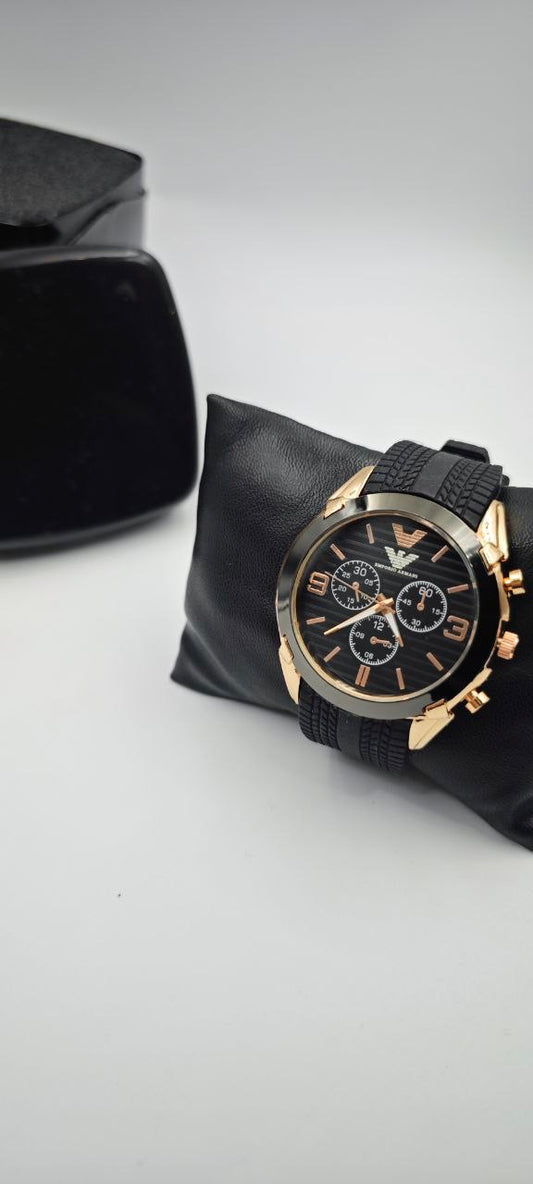 EMPORİO ARMANİ SİYAH GOLD ERKEK SAAT