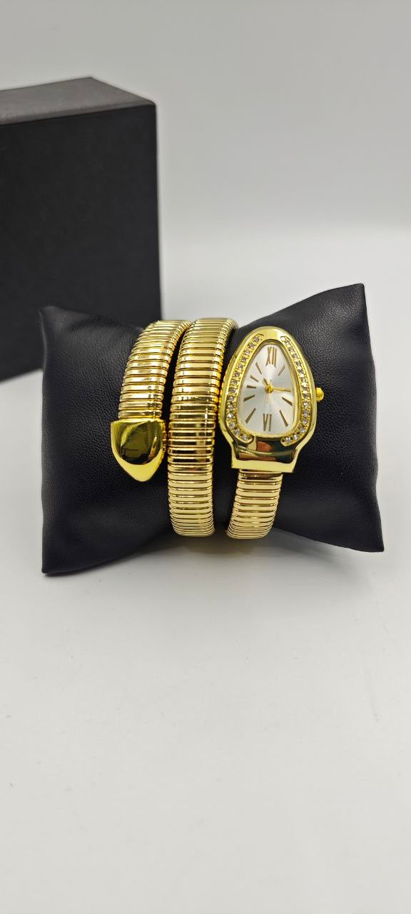 BAYAN YILAN MODEL SAAT