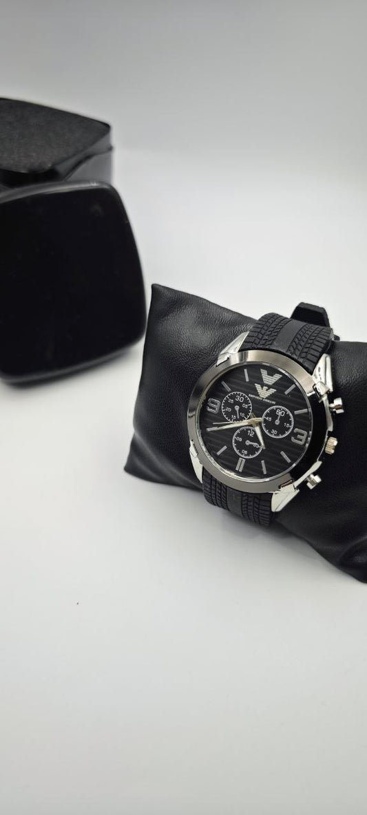 EMPORİO ARMANİ SİYAH GRİ ERKEK SAAT