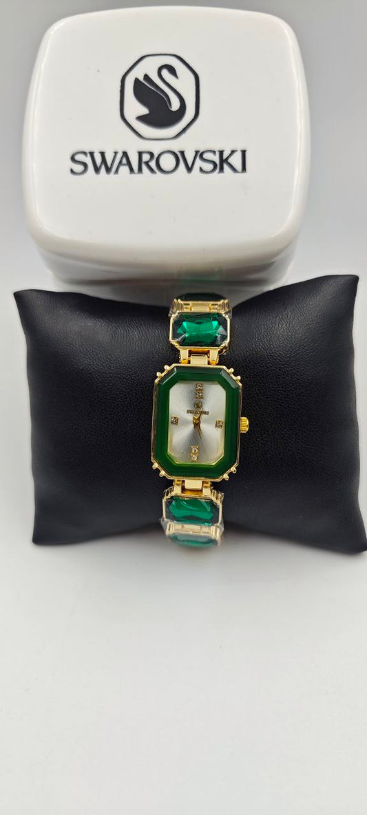 SWAROVSKİ YEŞİL TAŞLI BAYAN