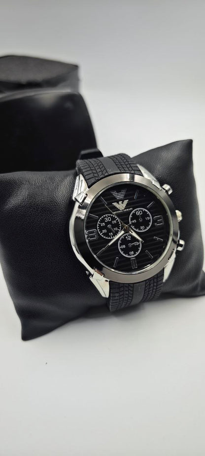 EMPORİO ARMANİ SİYAH GRİ ERKEK SAAT