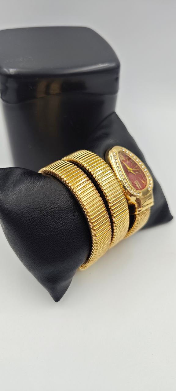 YILAN GOLD İÇİ KIRMIZI BAYAN SAAT