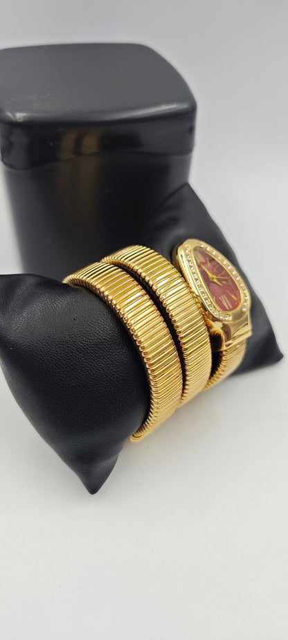 YILAN GOLD İÇİ KIRMIZI BAYAN SAAT