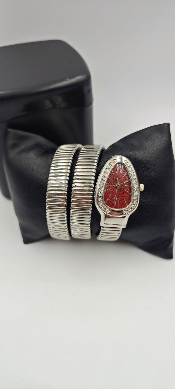 YILAN GRİ İÇİ KIRMIZI BAYAN SAAT